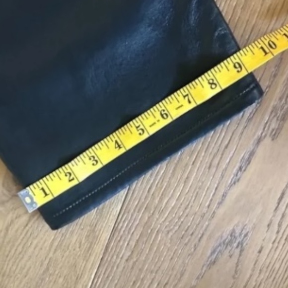 FRAME LE JANE CROP FAUX LEATHER PANTS IN NOIR - Picture 10 of 13